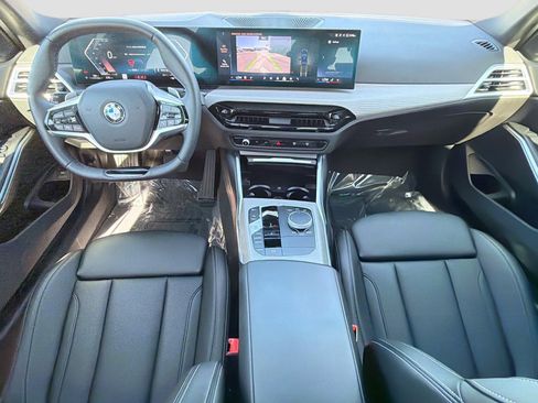 Used 2025 BMW 330i Sedan image 15