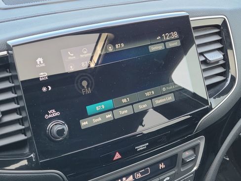 Used 2019 Honda Passport Touring image 17