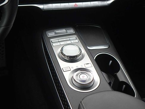 Used 2024 Genesis GV70 3.5T Sport w/ Sport Prestige Package AWD/4WD image 20