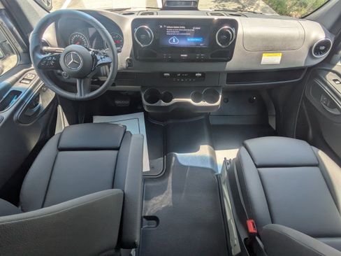 New 2026 Mercedes-Benz Sprinter 2500 image 14