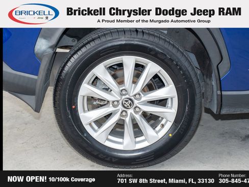 Used 2022 Toyota Corolla Cross LE image 41