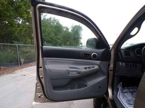 Used 2006 Toyota Tacoma 4x4 Double Cab image 22