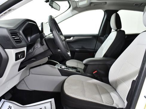 Used 2023 Ford Escape Active w/ Tech Pack #2 image 6