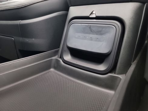 Used 2023 Rivian R1S Adventure image 34