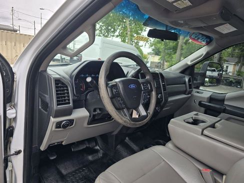 Used 2019 Ford F250 XL w/ Power Equipment Group AWD/4WD image 14