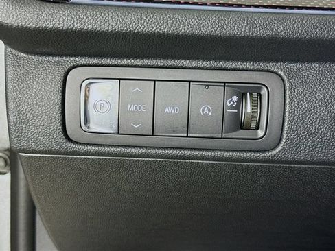 New 2026 Chevrolet Traverse Z71 w/ Enhanced Driving Package AWD/4WD image 12