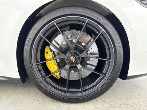 Certified 2025 Porsche 911 Targa 4 GTS image 14