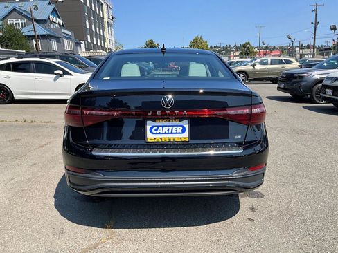 New 2026 Volkswagen Jetta SE FWD image 6