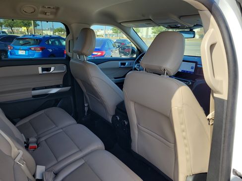 Certified 2023 Ford Explorer Limited image 27
