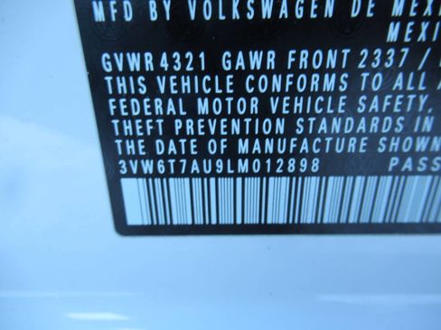 Used 2020 Volkswagen Golf 4-Door image 19