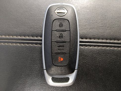Used 2025 Nissan Sentra SV FWD image 32
