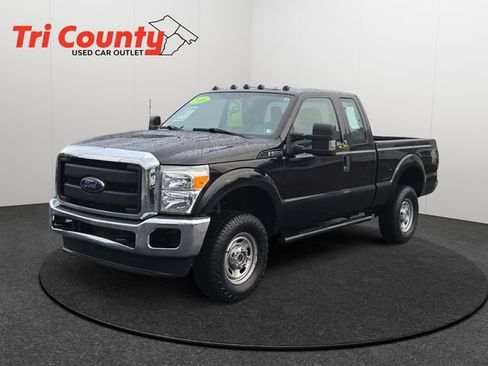 Used 2016 Ford F250 XL w/ XL Appearance Package AWD/4WD image 3