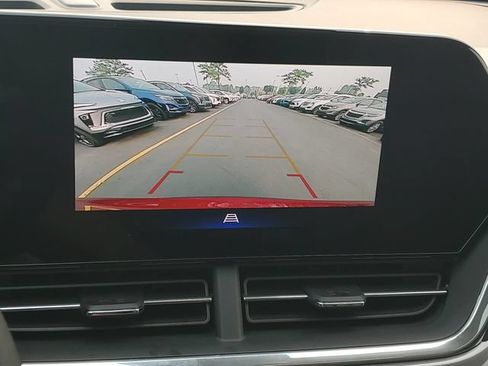 Certified 2024 Chevrolet Trax ACTIV w/ Sunroof Package FWD image 25