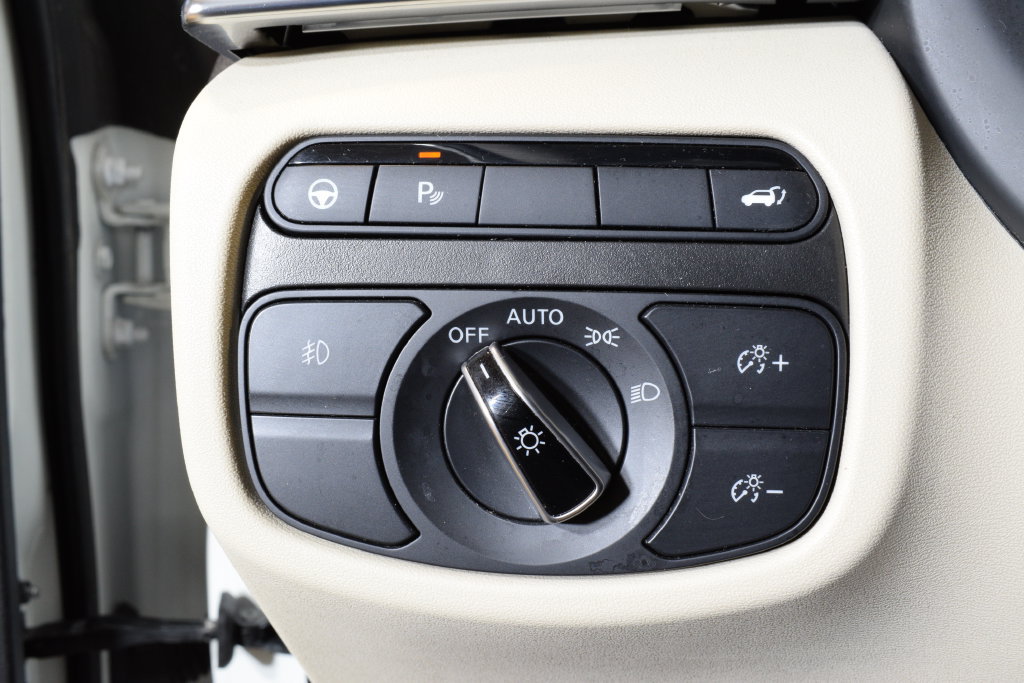 Certified 2022 INFINITI QX50 Luxe AWD/4WD image 19