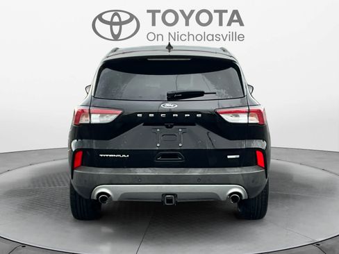 Used 2020 Ford Escape Titanium AWD/4WD image 4