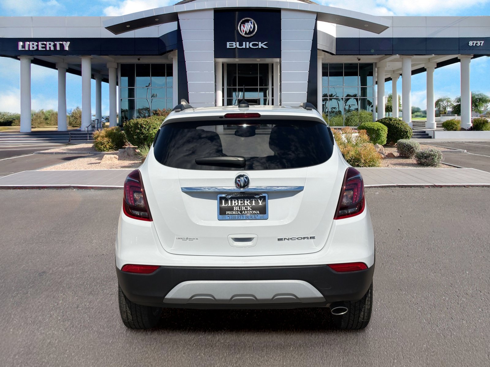 Used 2020 Buick Encore Preferred w/ Safety Package FWD image 4