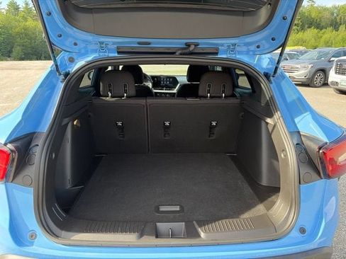 Used 2024 Chevrolet Trax RS w/ Driver Confidence Package FWD image 6