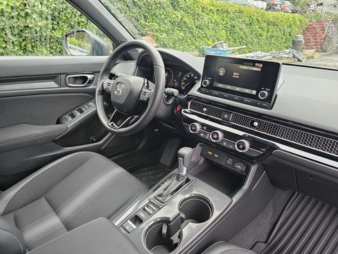 Certified 2024 Honda Civic Sport image 10