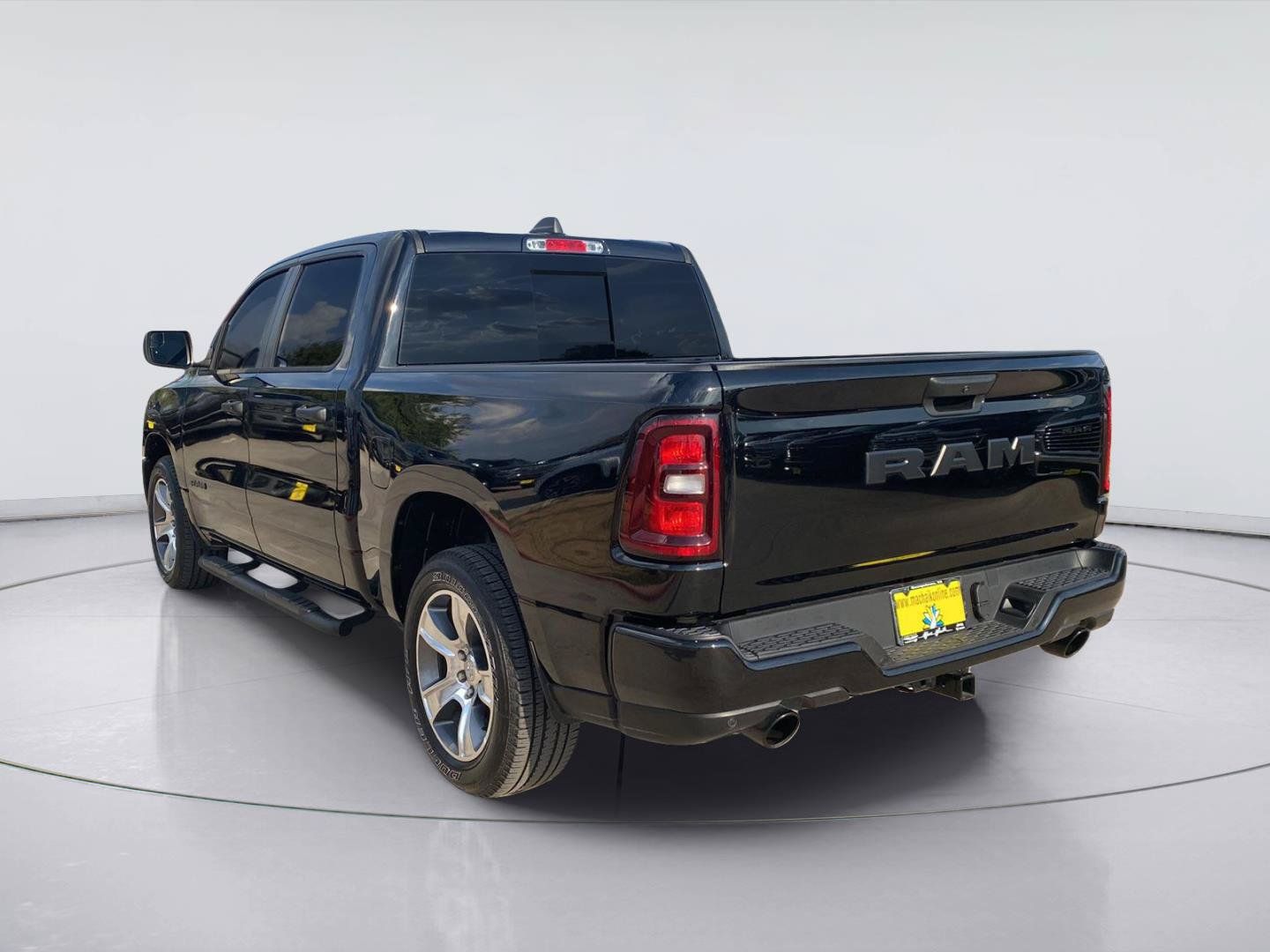 Used 2026 RAM 1500 Express RWD image 3