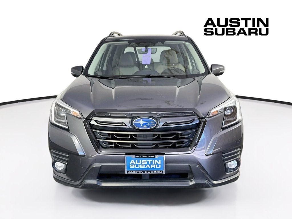 Used 2023 Subaru Forester Limited AWD/4WD image 2