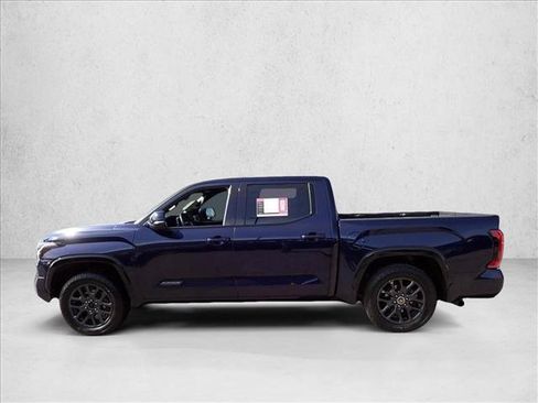 Used 2022 Toyota Tundra Platinum w/ Advanced Package AWD/4WD image 2