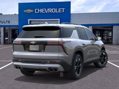 New 2027 Chevrolet Traverse LT w/ Sun and Wheel Package FWD image 4
