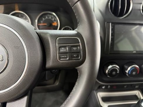 Used 2014 Jeep Compass Latitude w/ Sun/Sound Group AWD/4WD image 14