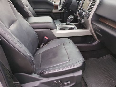 Used 2016 Ford F150 Lariat w/ Equipment Group 502A Luxury image 23