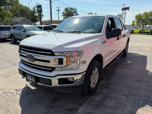 Used 2018 Ford F150 XLT w/ Trailer Tow Package AWD/4WD image 4