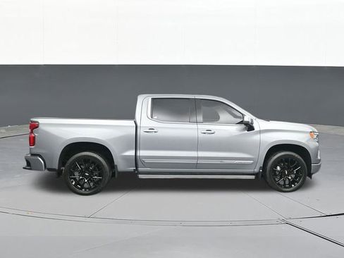 Used 2025 Chevrolet Silverado 1500 High Country AWD/4WD image 19