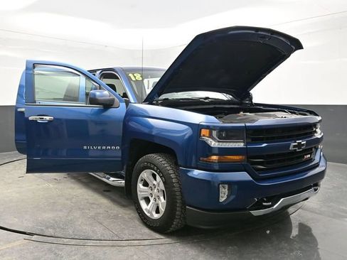 Used 2018 Chevrolet Silverado 1500 LT w/ All Star Edition image 32