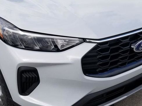 New 2026 Ford Escape ST-Line w/ Cold Weather Package AWD/4WD image 11