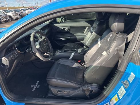 Used 2022 Ford Mustang Shelby GT500 w/ Technology Package image 10