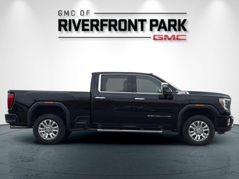 Used 2023 GMC Sierra 2500 Denali AWD/4WD image 2