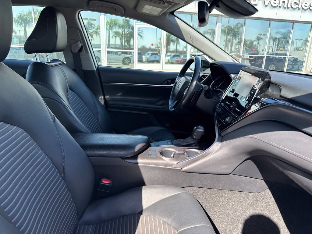 Used 2024 Toyota Camry SE w/ Cold Weather Package FWD image 8