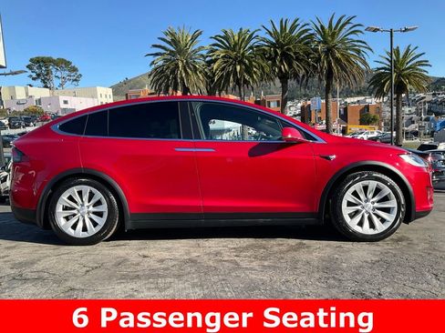 Used 2017 Tesla Model X 75D image 3