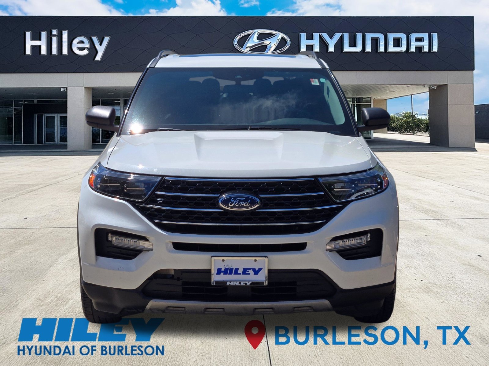 Used 2020 Ford Explorer XLT w/ Equipment Group 202A RWD image 6