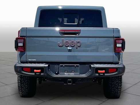 Used 2025 Jeep Gladiator Mojave AWD/4WD image 5