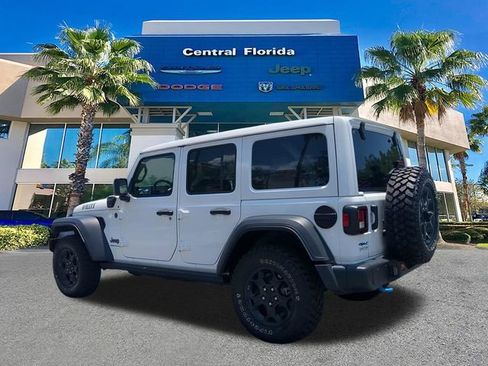 Used 2023 Jeep Wrangler Unlimited w/ Sun & Screen Package AWD/4WD image 7