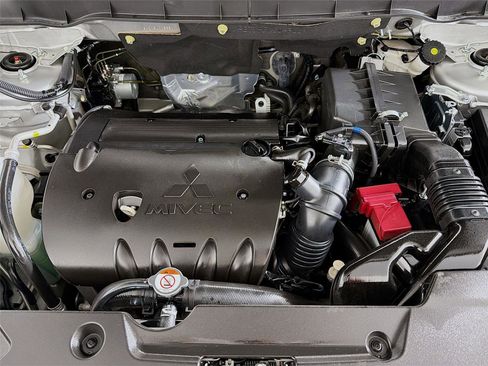Used 2025 Mitsubishi Outlander Sport AWD image 29