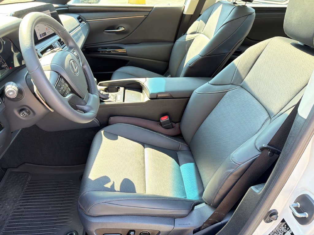 Used 2023 Lexus ES 350 w/ Premium Package FWD image 33