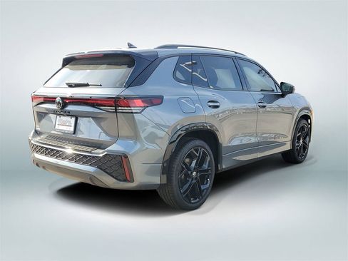 New 2026 Volkswagen Tiguan SE R-Line FWD image 3
