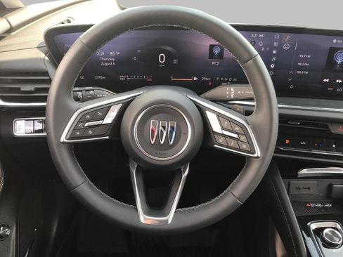 Used 2026 Buick Envision Preferred AWD/4WD image 17