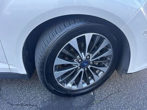 Used 2018 Ford C-MAX Titanium w/ Equipment Group 301A image 21