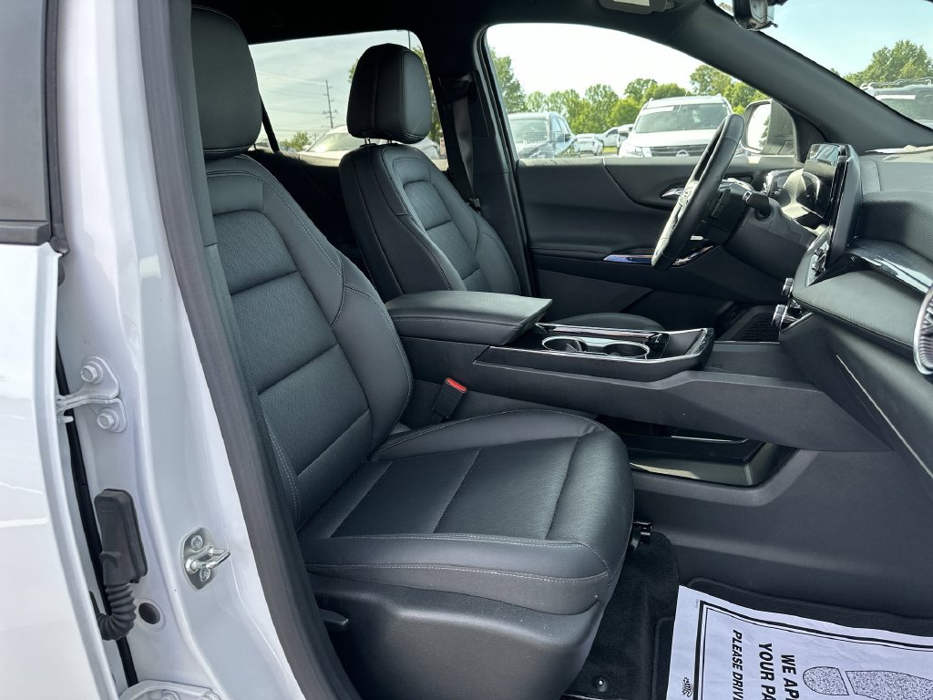 Used 2025 Chevrolet Equinox LT w/ Convenience Package II AWD/4WD image 29
