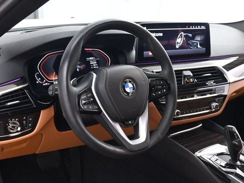 Used 2023 BMW 530i xDrive w/ Premium Package AWD/4WD image 23