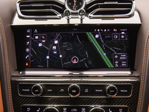 Certified 2022 Bentley Bentayga image 41