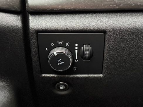 Used 2017 Jeep Grand Cherokee Laredo w/ Quick Order Package 23E image 12