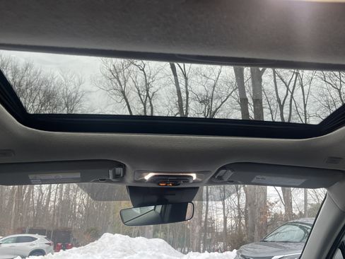 Certified 2023 Toyota Corolla Cross XLE image 19