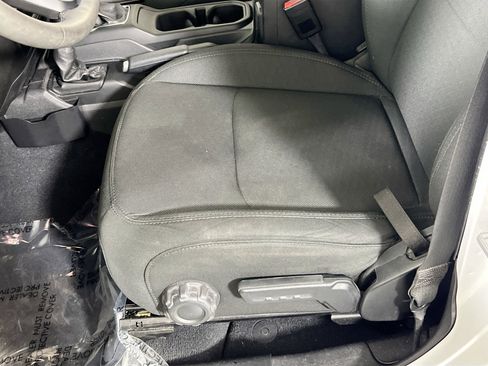 Used 2023 Jeep Gladiator Sport image 18